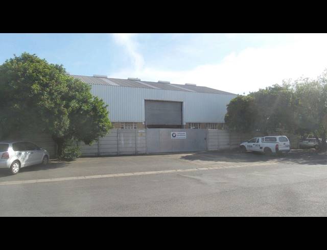 695M² FACTORY TO LET IN STIKLAND